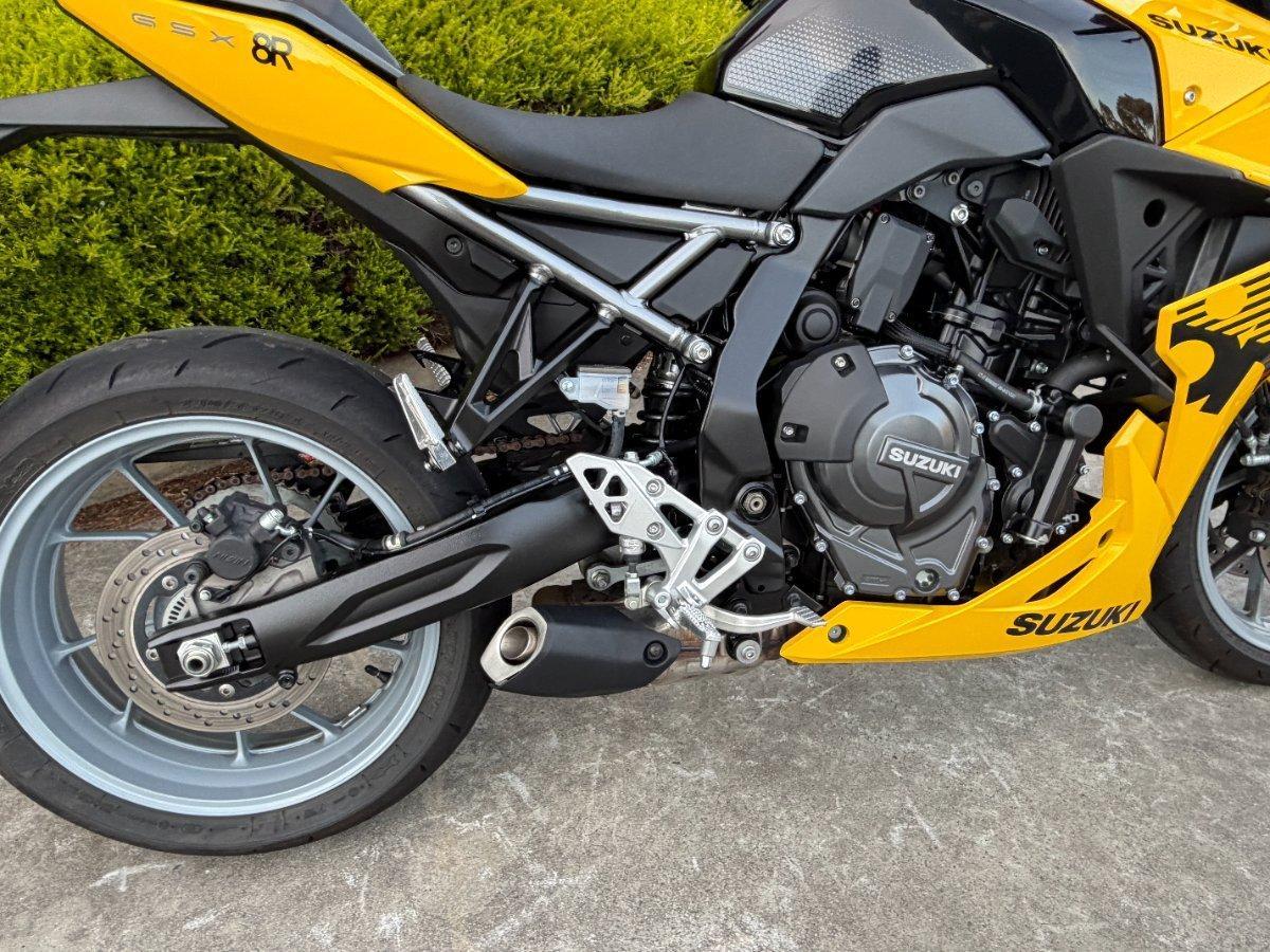 2024 SUZUKI GSX-8R SPORTS