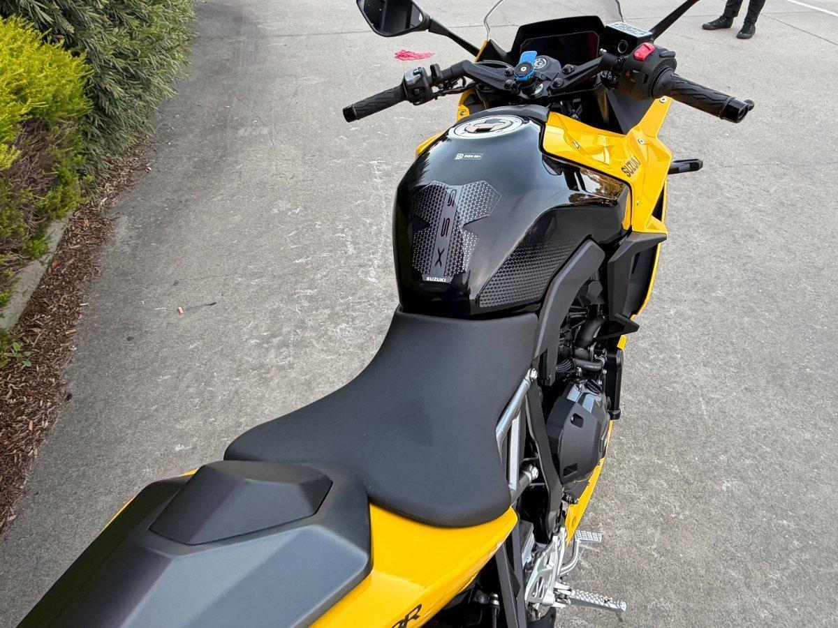 2024 SUZUKI GSX-8R SPORTS