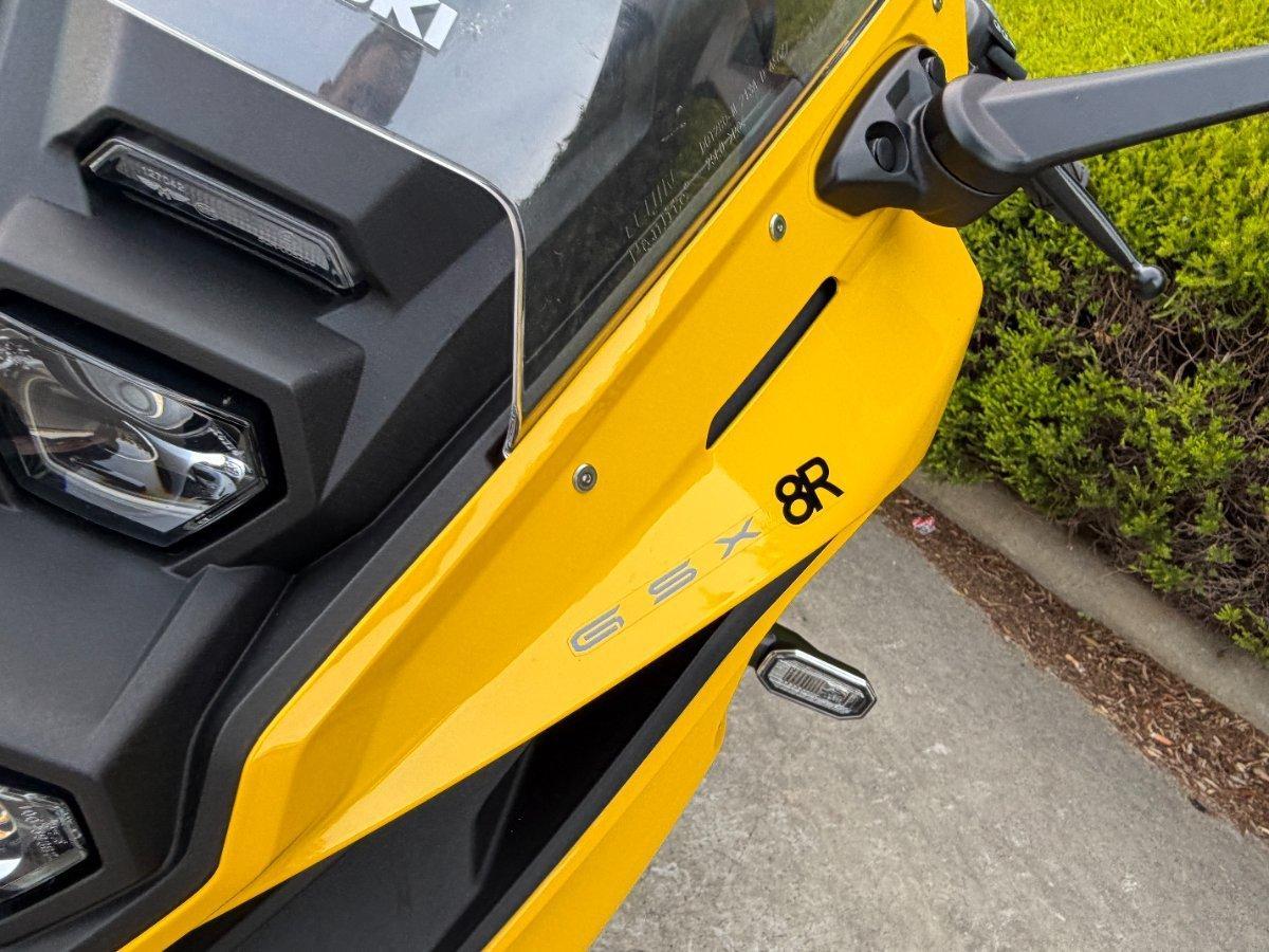 2024 SUZUKI GSX-8R SPORTS