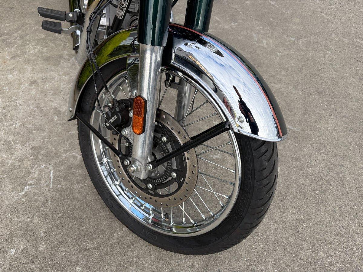 2024 ROYAL ENFIELD CLASSIC 350 CHROME ROAD