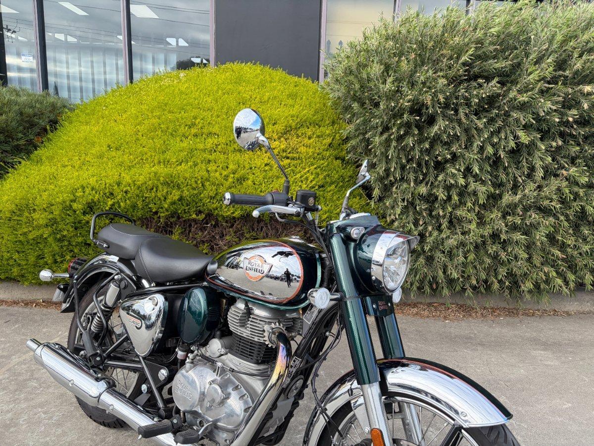 2024 ROYAL ENFIELD CLASSIC 350 CHROME ROAD