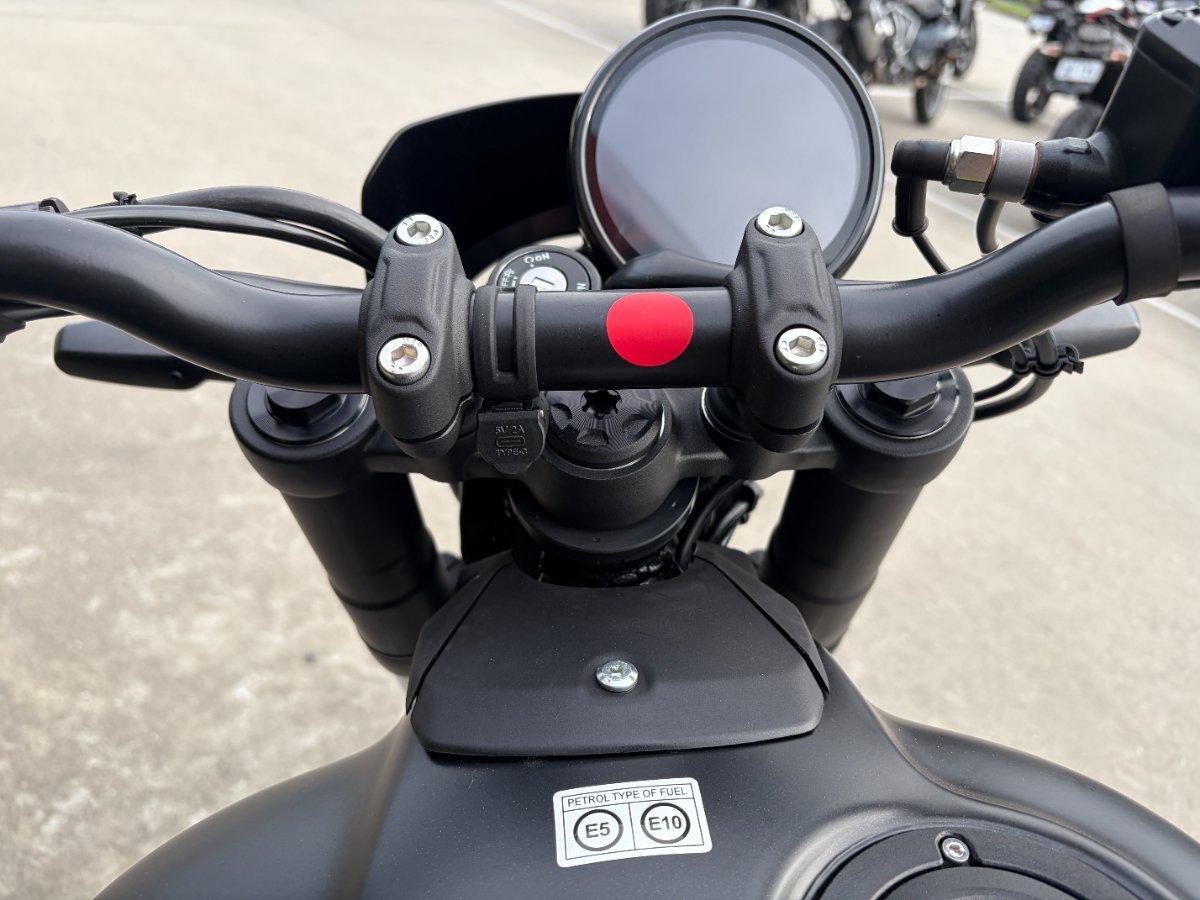 2026 ROYAL ENFIELD GUERILLA 450 ROAD
