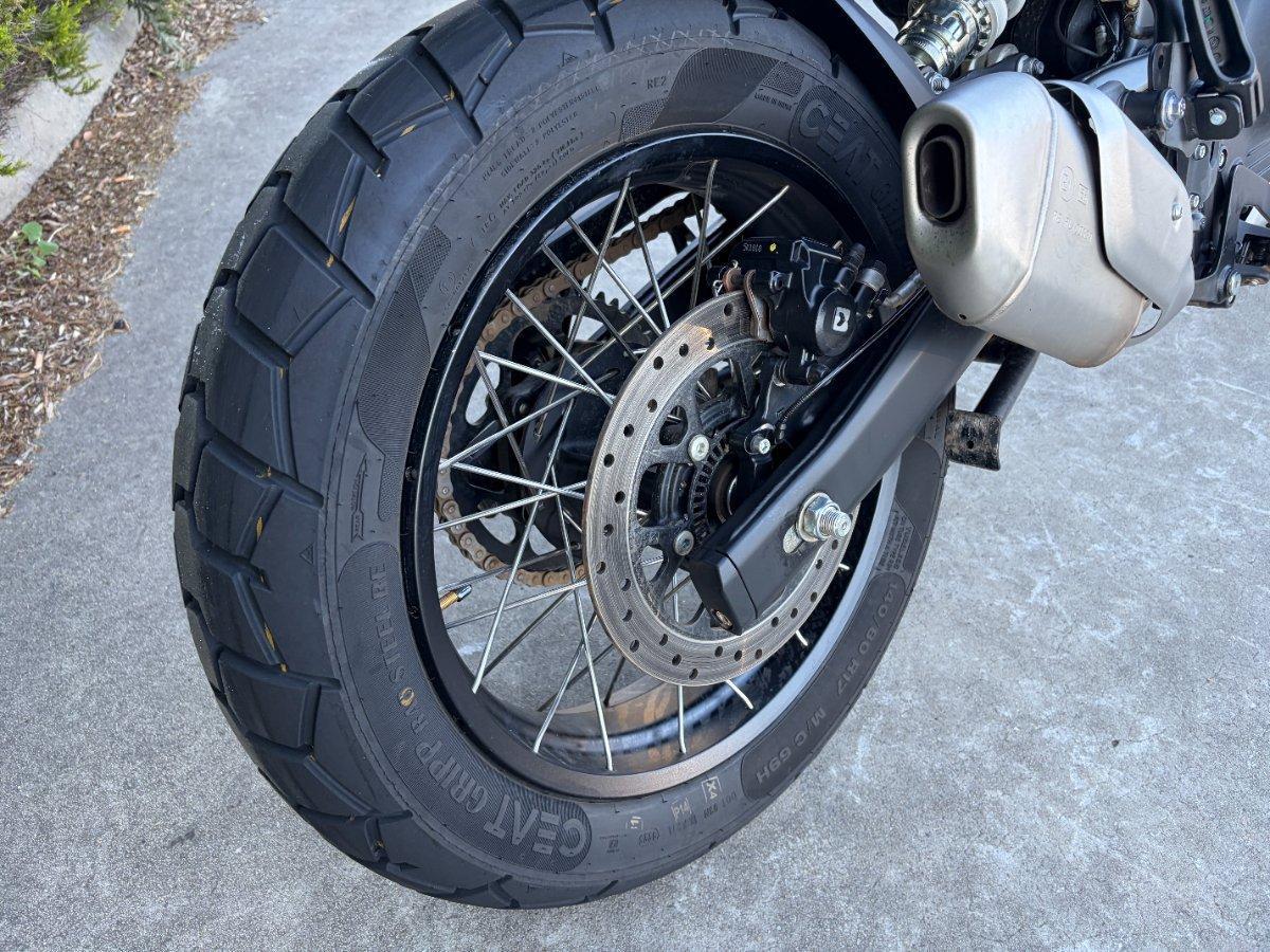 2025 ROYAL ENFIELD HIMALAYAN 450 ROAD