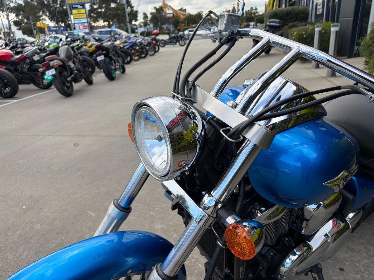 2010 KAWASAKI VULCAN 900 CUSTOM CRUISER