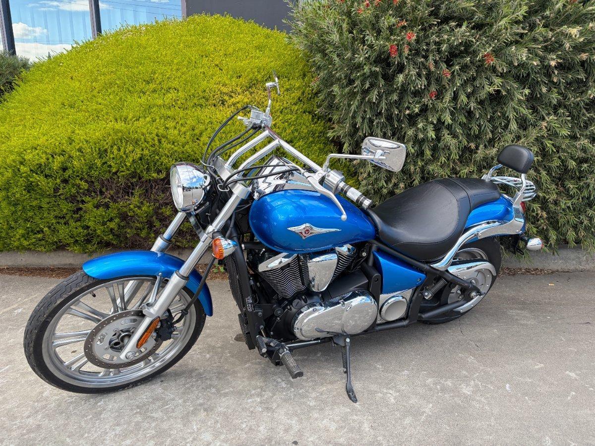 2010 KAWASAKI VULCAN 900 CUSTOM CRUISER