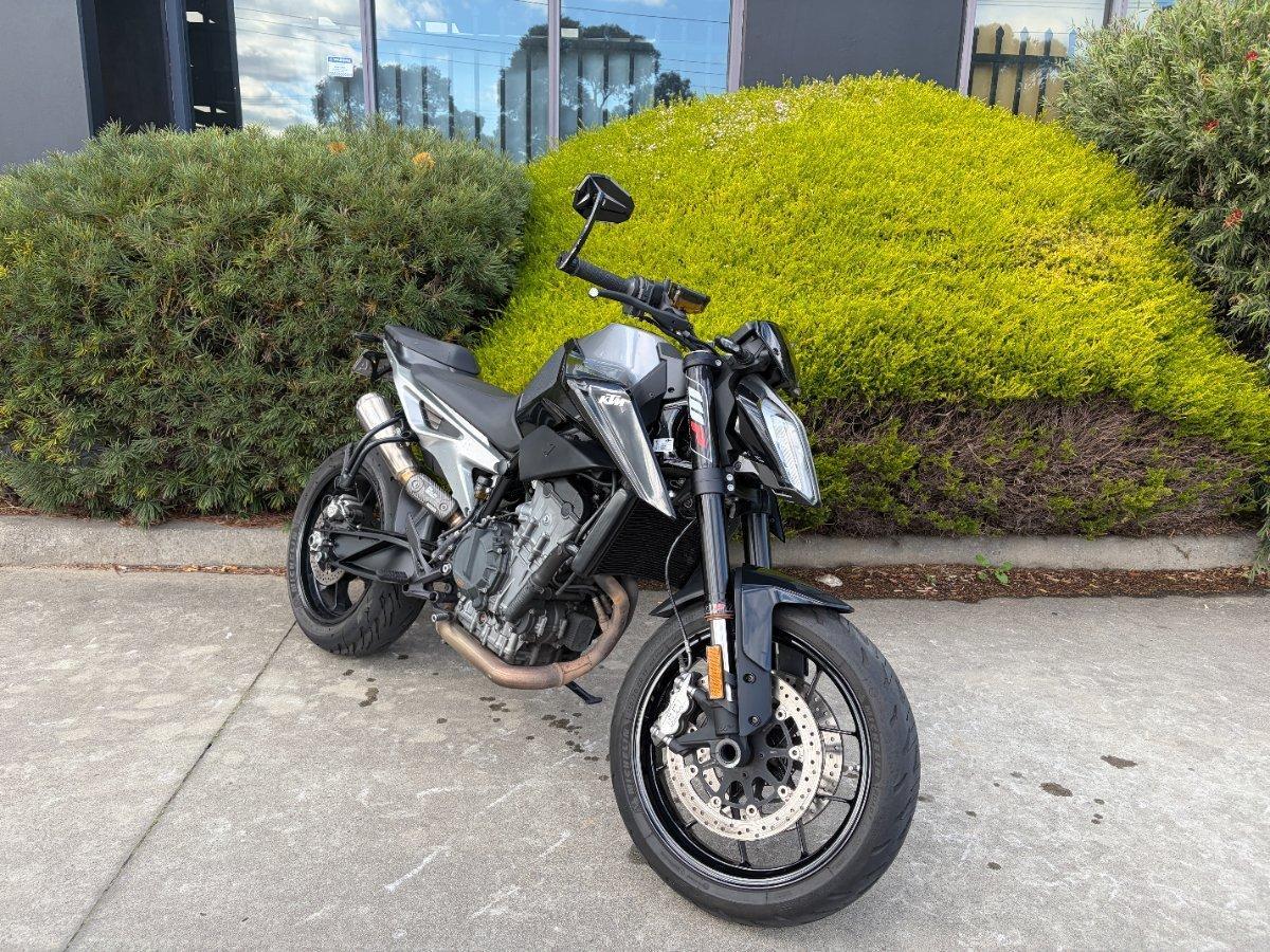 2019 KTM 790 DUKE ROAD