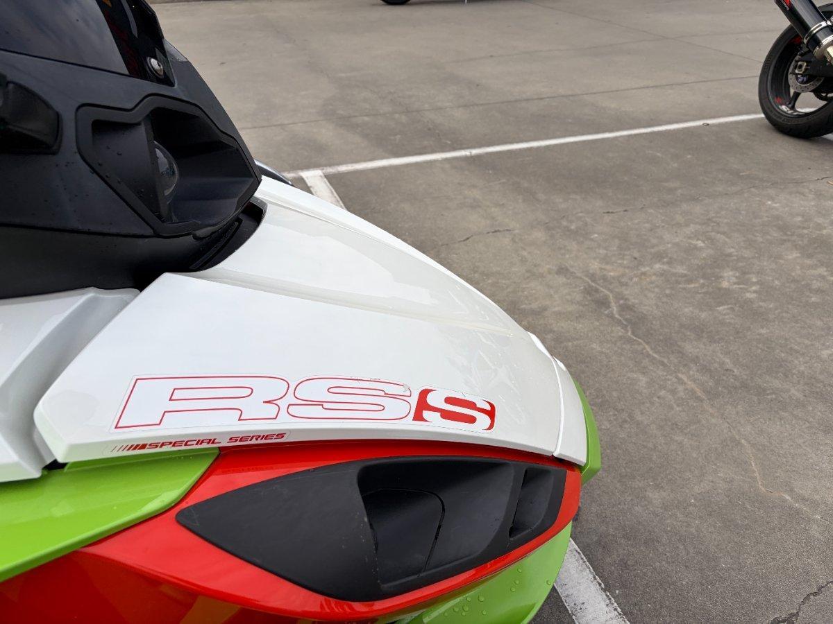 2015 CAN-AM SPYDER RS-S SE5 THREE WHEELED MOTORCYCLE