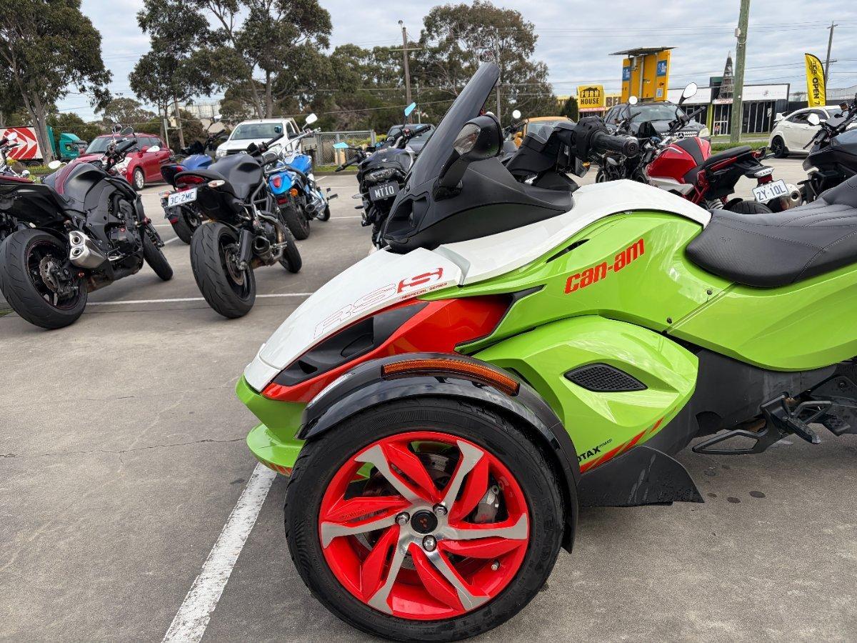 2015 CAN-AM SPYDER RS-S SE5 THREE WHEELED MOTORCYCLE