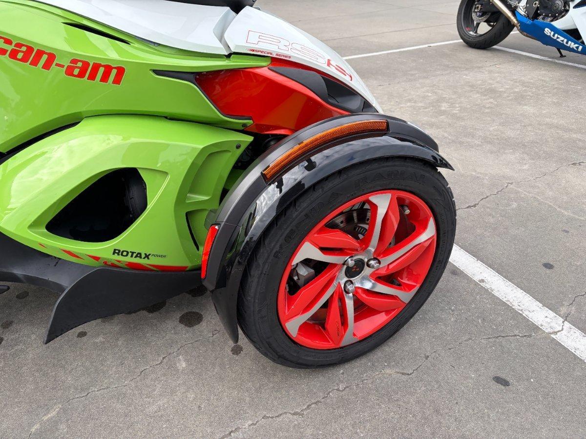 2015 CAN-AM SPYDER RS-S SE5 THREE WHEELED MOTORCYCLE