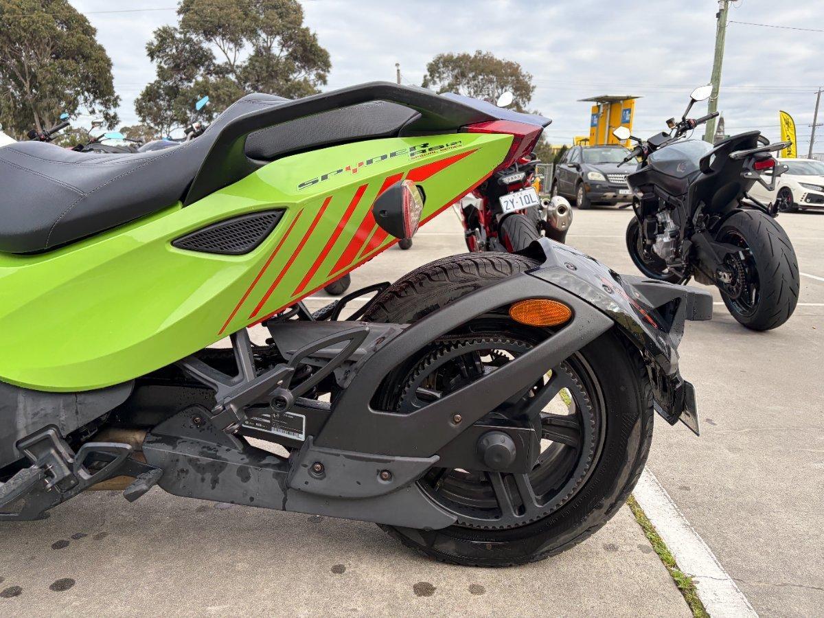2015 CAN-AM SPYDER RS-S SE5 THREE WHEELED MOTORCYCLE