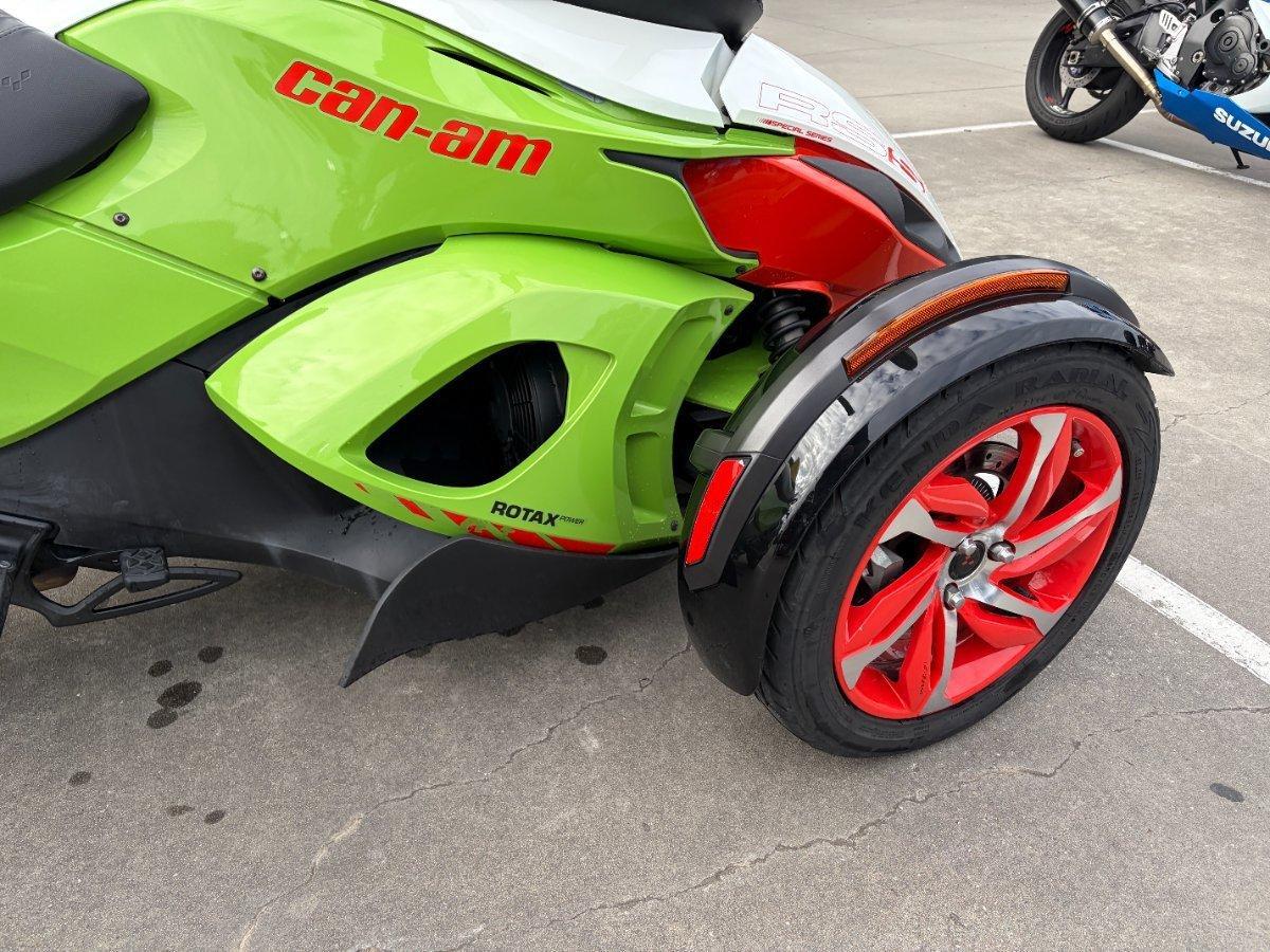 2015 CAN-AM SPYDER RS-S SE5 THREE WHEELED MOTORCYCLE