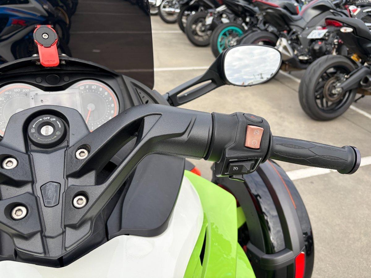 2015 CAN-AM SPYDER RS-S SE5 THREE WHEELED MOTORCYCLE