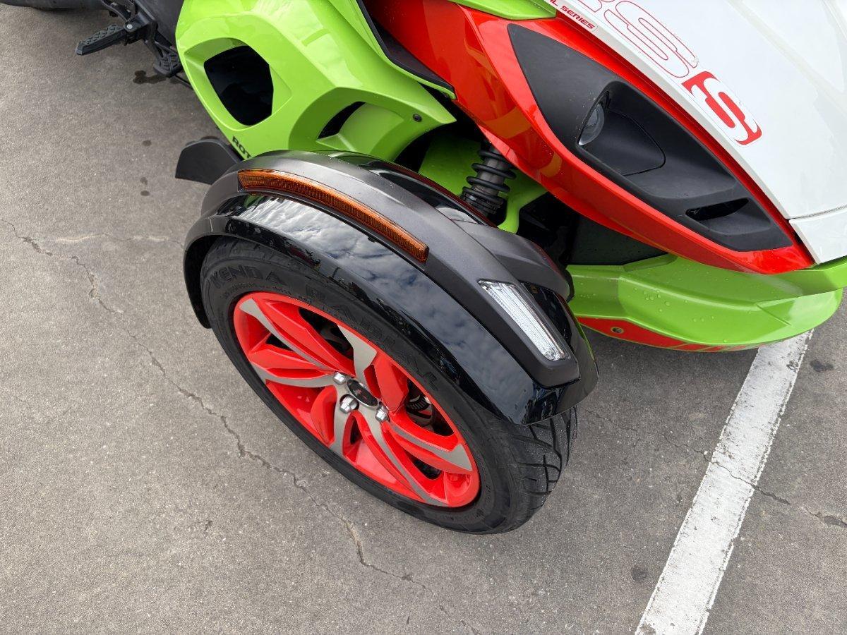 2015 CAN-AM SPYDER RS-S SE5 THREE WHEELED MOTORCYCLE