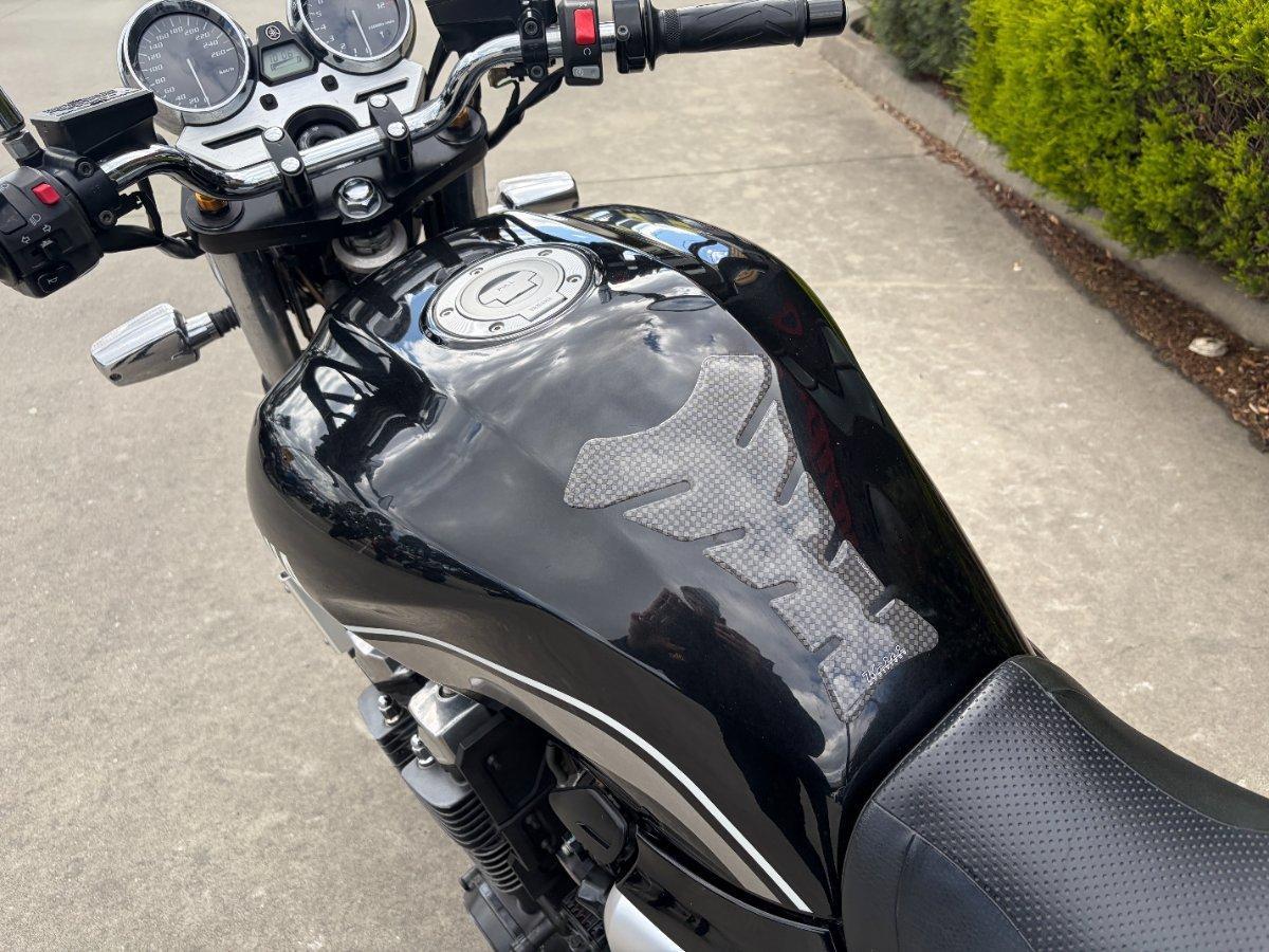 2013 YAMAHA XJR1300 ROAD