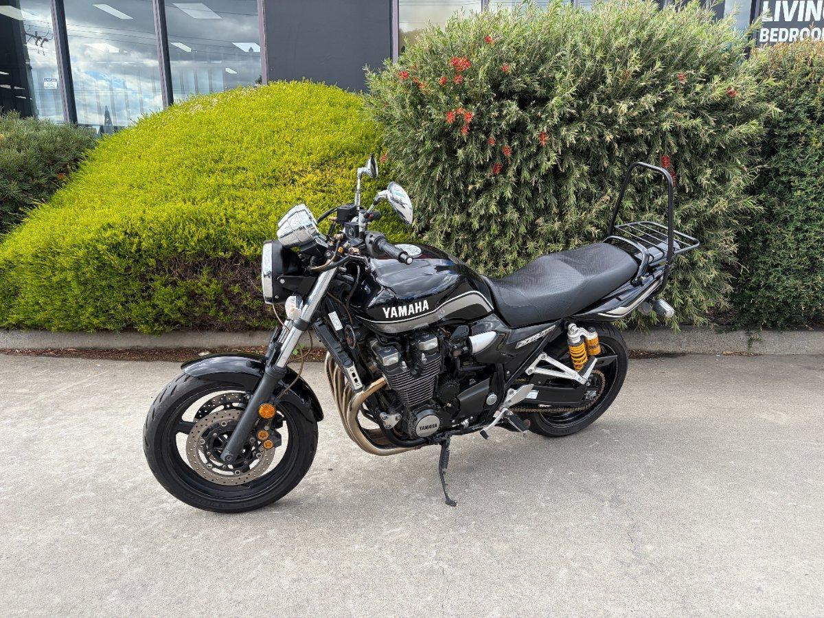 2013 YAMAHA XJR1300 ROAD