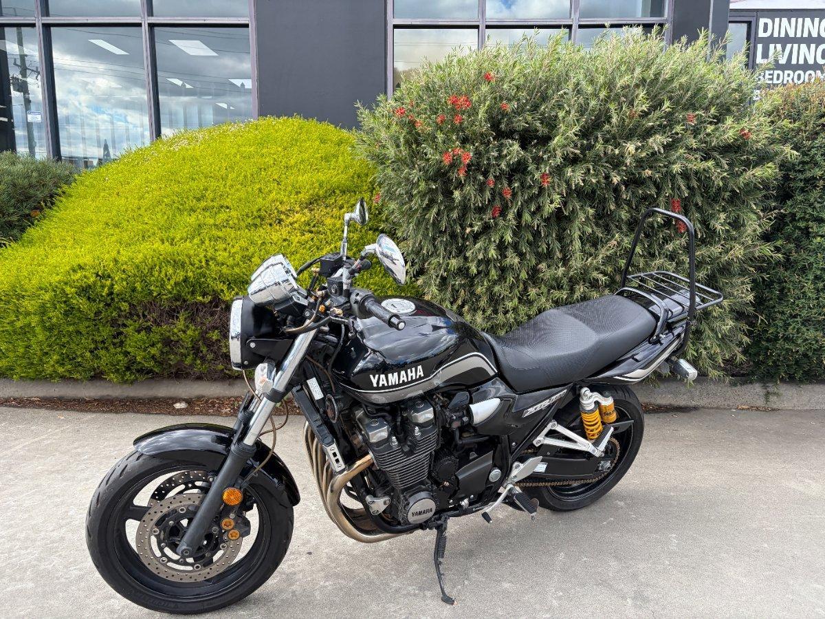 2013 YAMAHA XJR1300 ROAD