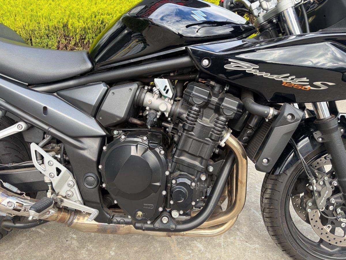 2011 SUZUKI GSF1250S (BANDIT) ROAD