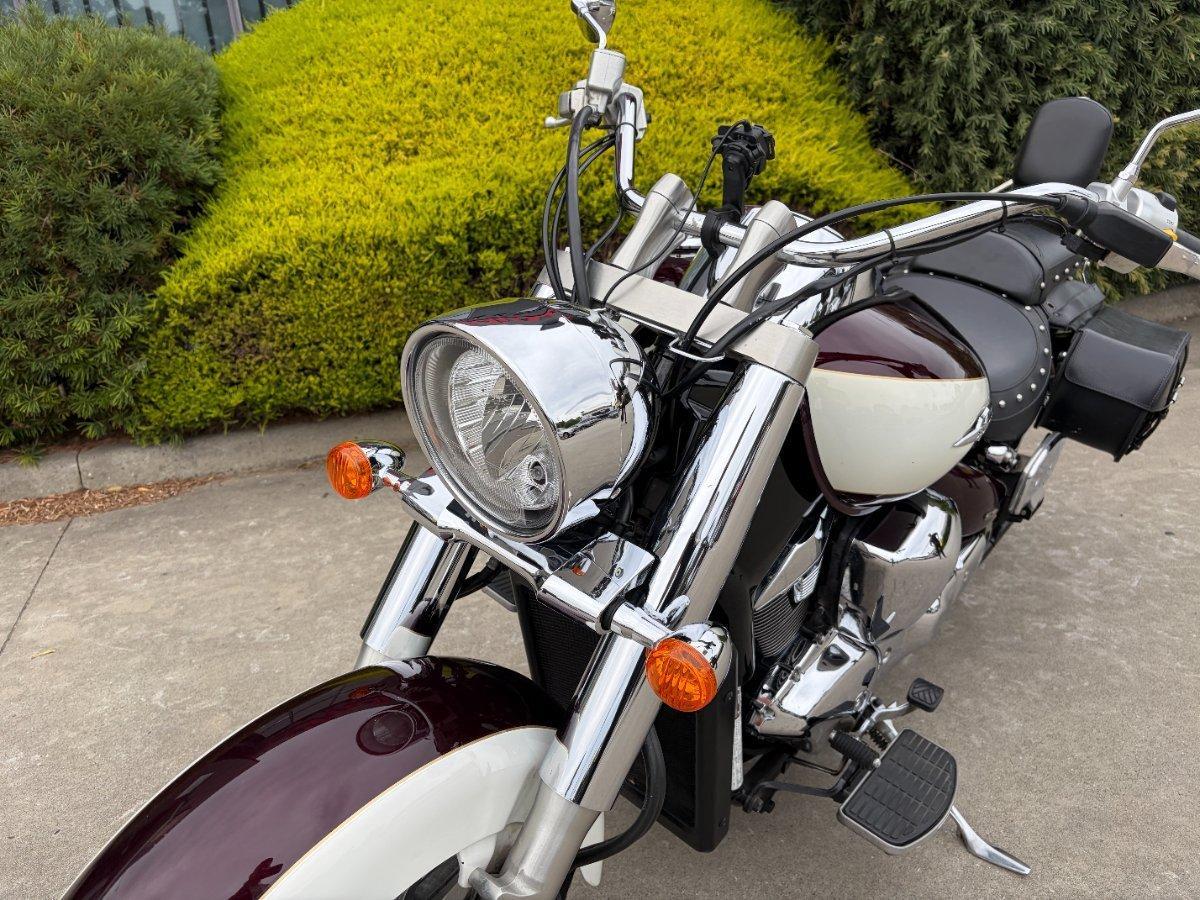 2010 SUZUKI VLR 1800T BOULEVARD (C109RT) CRUISER