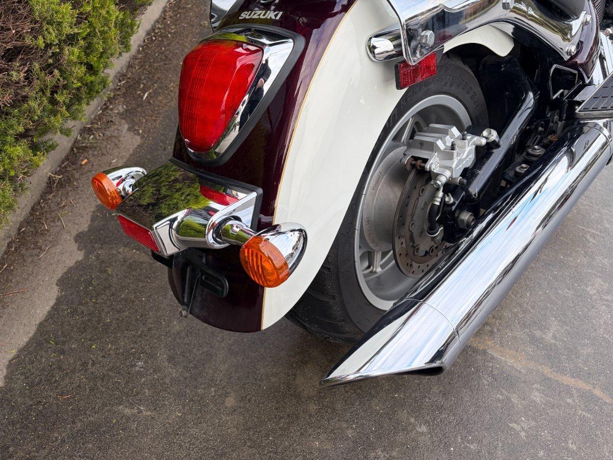 2010 SUZUKI VLR 1800T BOULEVARD (C109RT) CRUISER