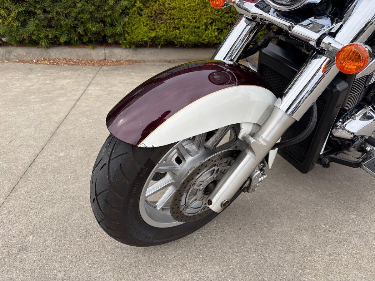 2010 SUZUKI VLR 1800T BOULEVARD (C109RT) CRUISER