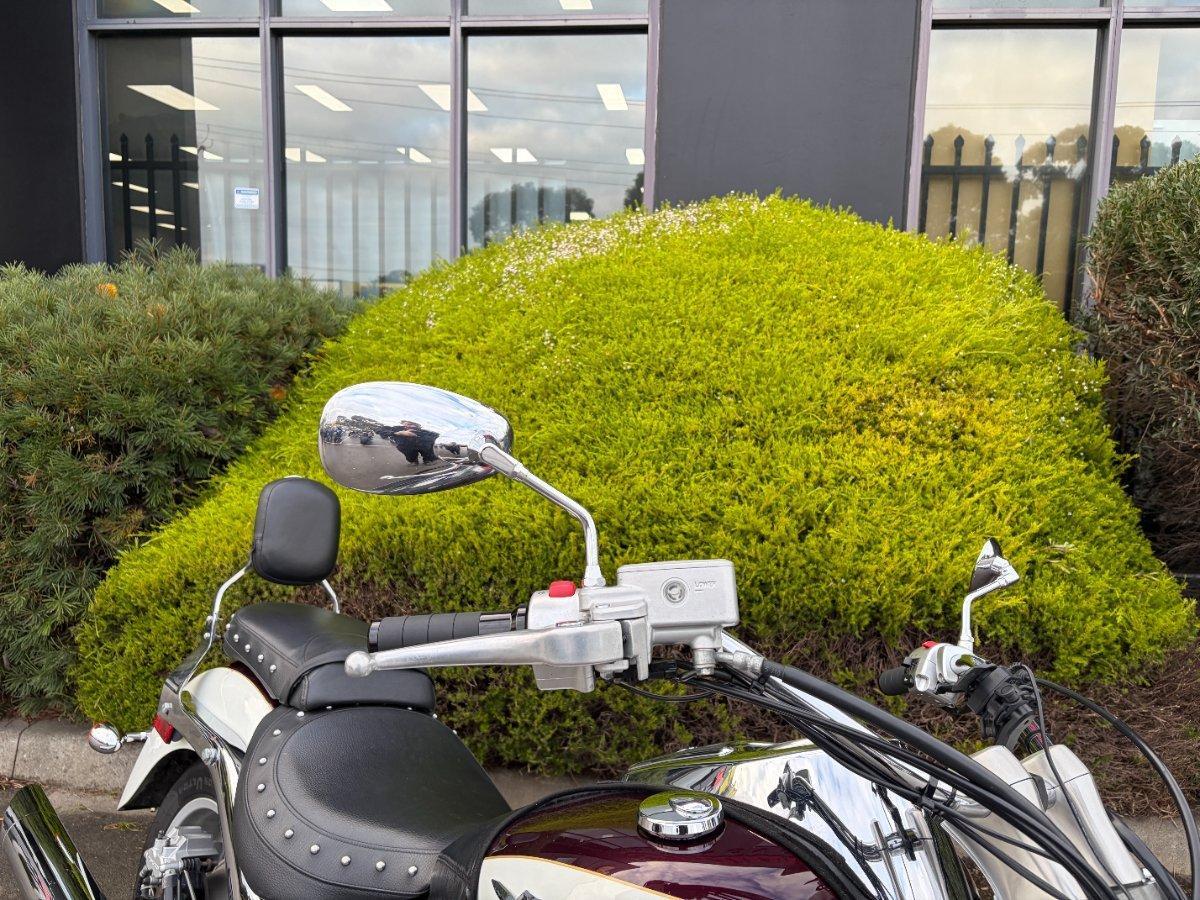 2010 SUZUKI VLR 1800T BOULEVARD (C109RT) CRUISER