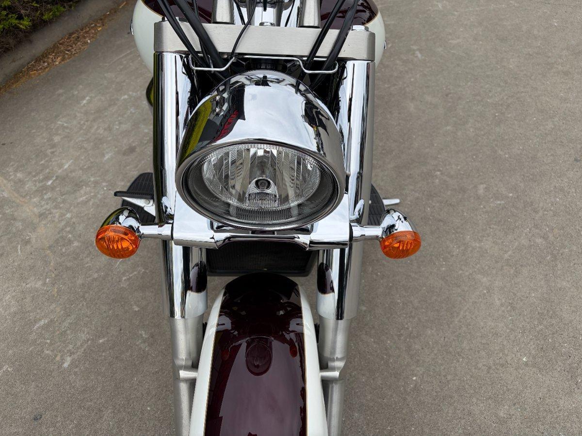 2010 SUZUKI VLR 1800T BOULEVARD (C109RT) CRUISER