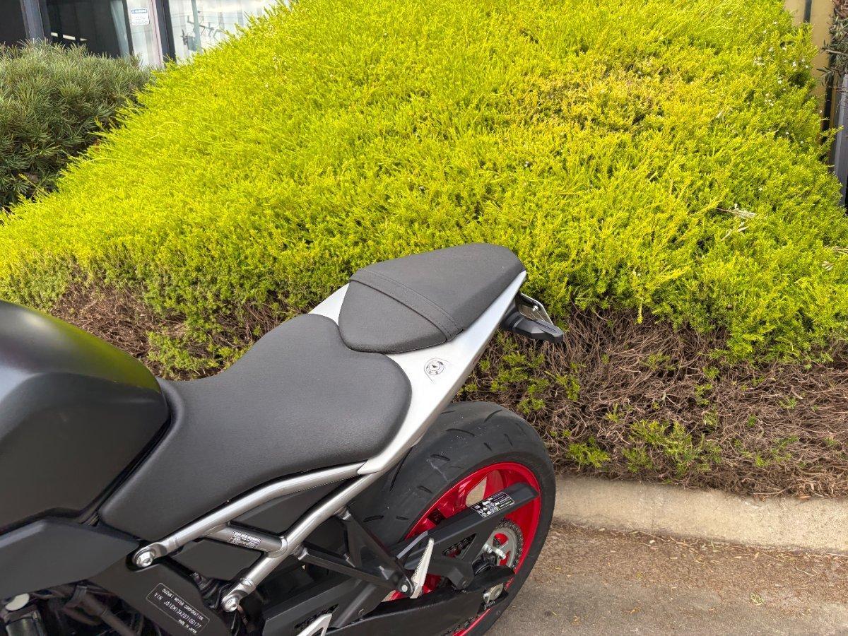 2025 SUZUKI GSX-8R ROAD