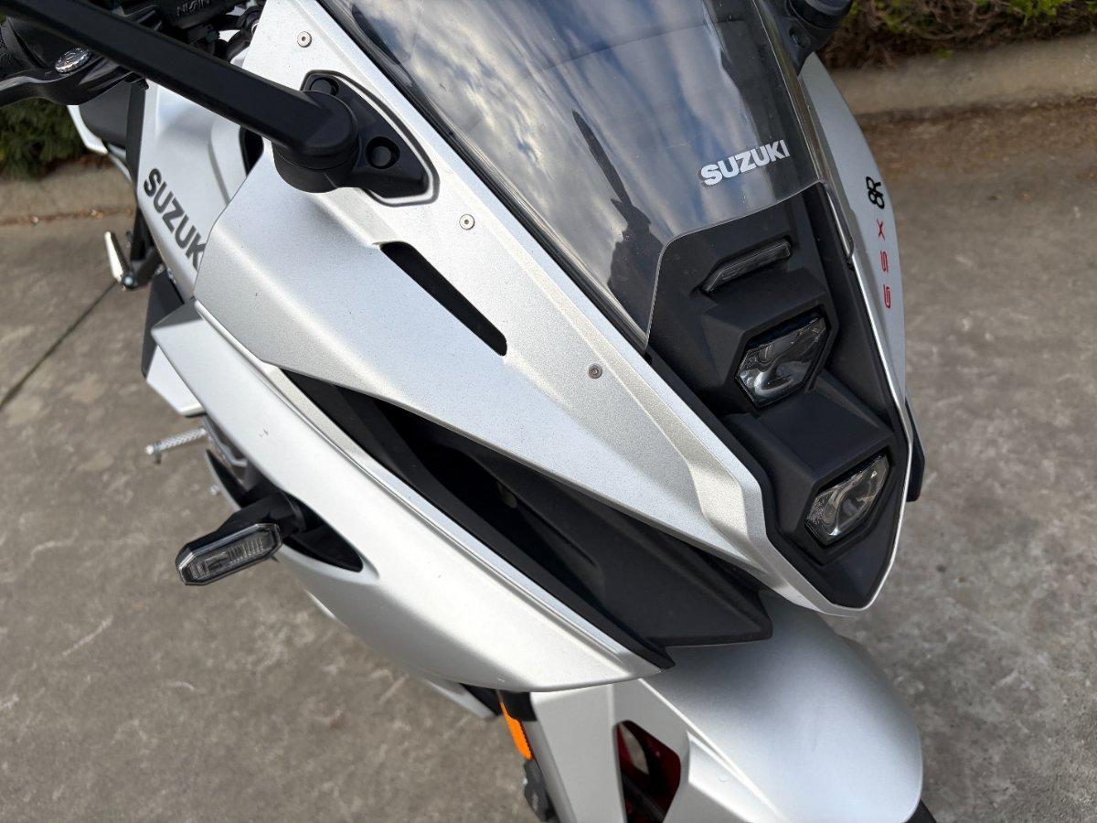 2025 SUZUKI GSX-8R ROAD