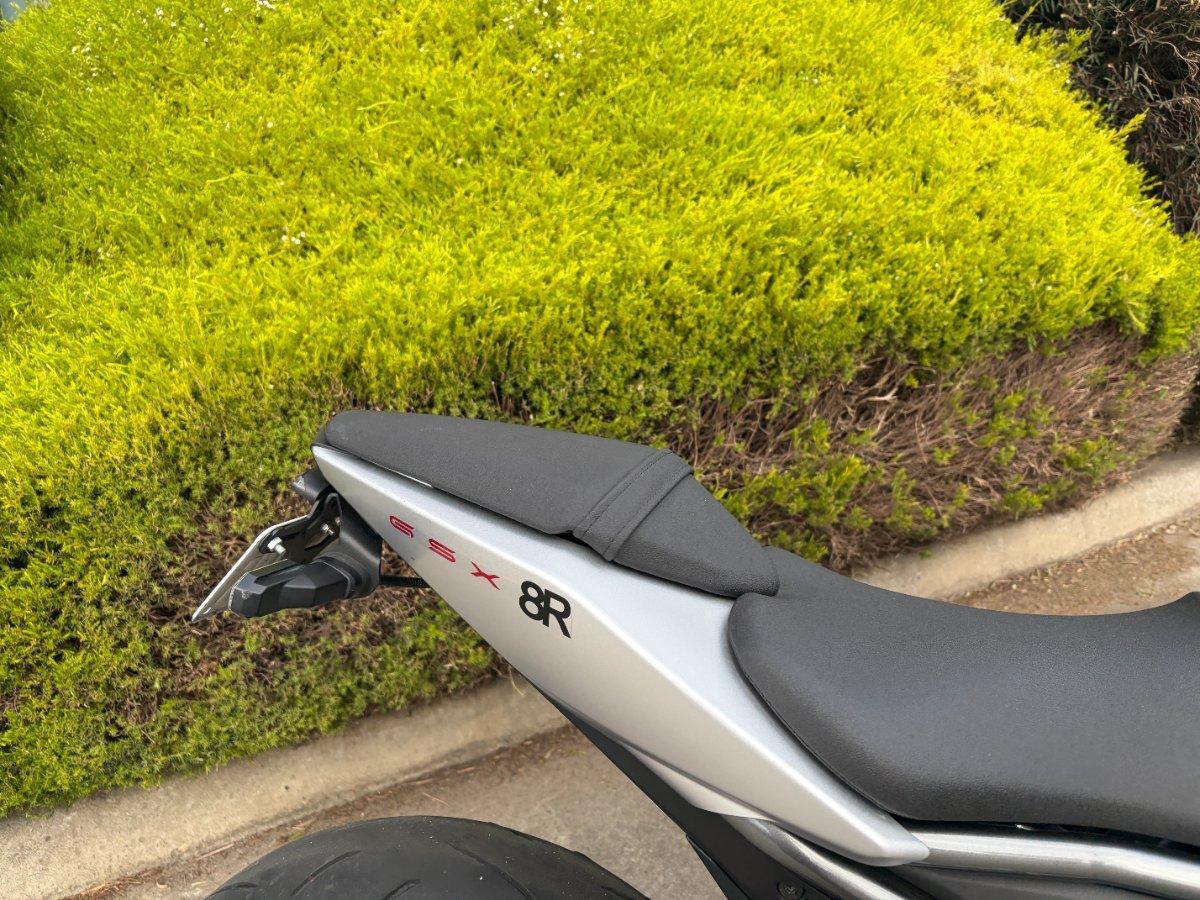 2025 SUZUKI GSX-8R ROAD