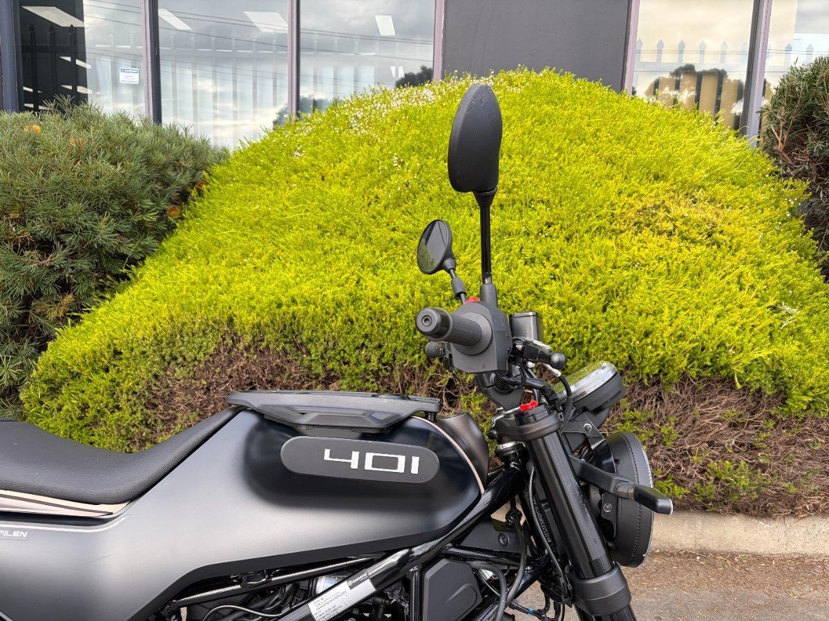 2023 HUSQVARNA SVARTPILEN 401 ROAD