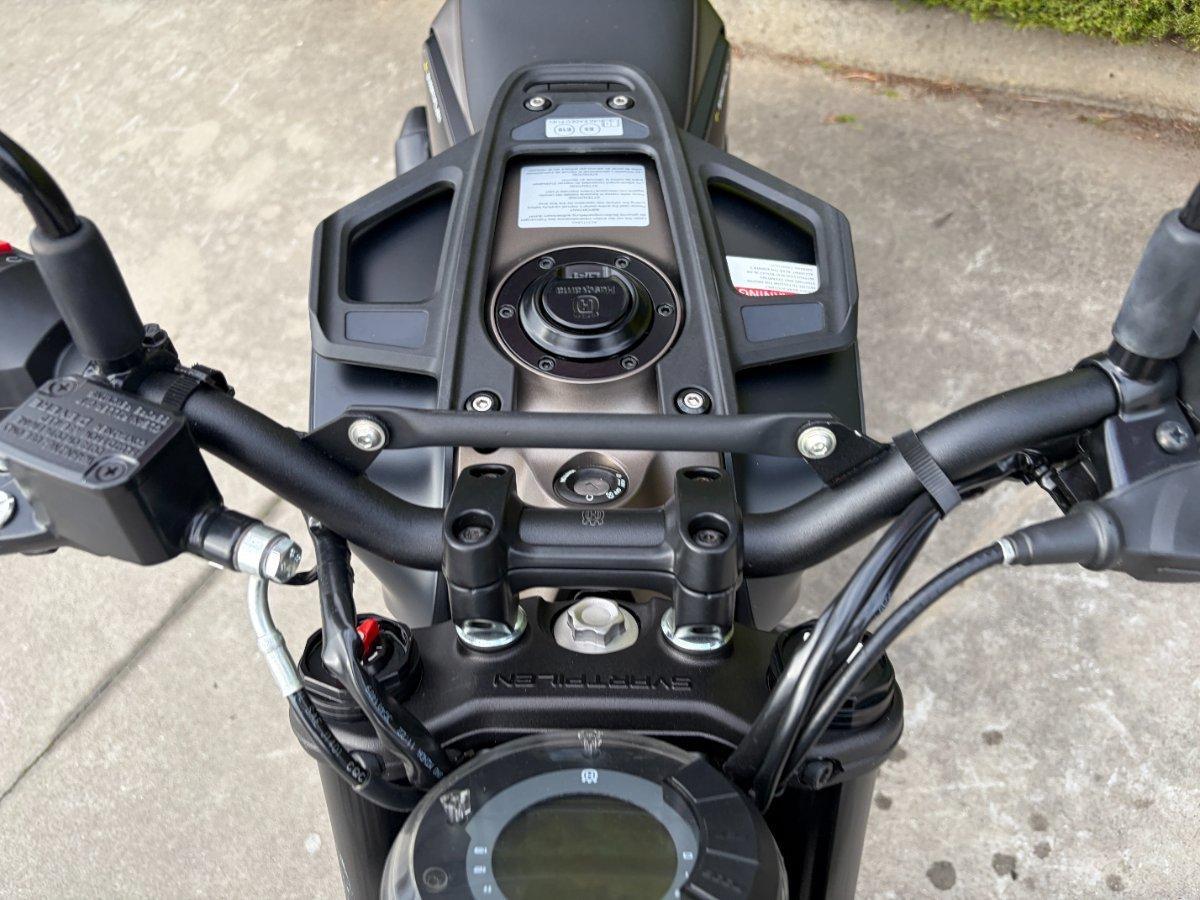 2023 HUSQVARNA SVARTPILEN 401 ROAD