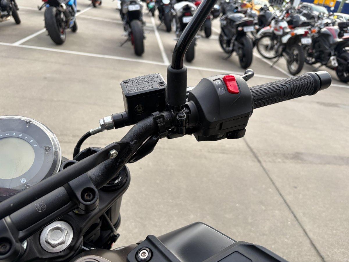 2023 HUSQVARNA SVARTPILEN 401 ROAD