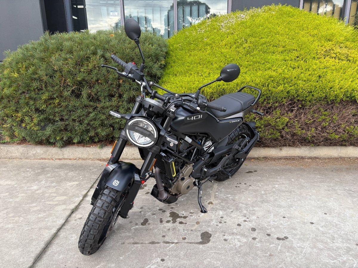 2023 HUSQVARNA SVARTPILEN 401 ROAD