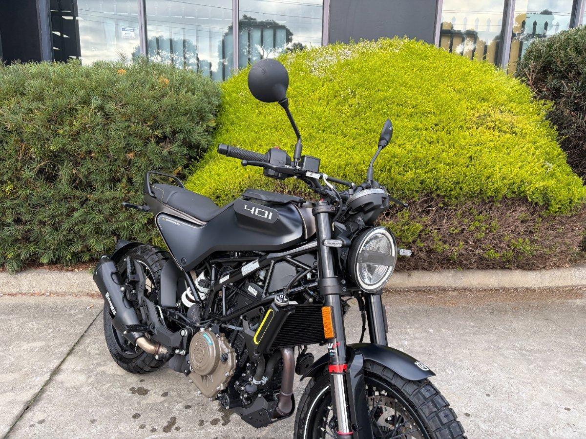 2023 HUSQVARNA SVARTPILEN 401 ROAD
