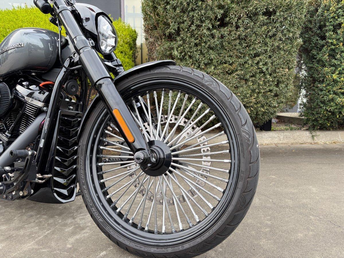 2022 HARLEY-DAVIDSON FXBRS BREAKOUT (114) CRUISER