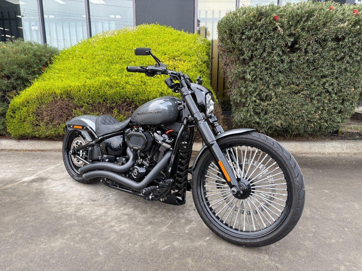 2022 HARLEY-DAVIDSON FXBRS BREAKOUT (114) CRUISER