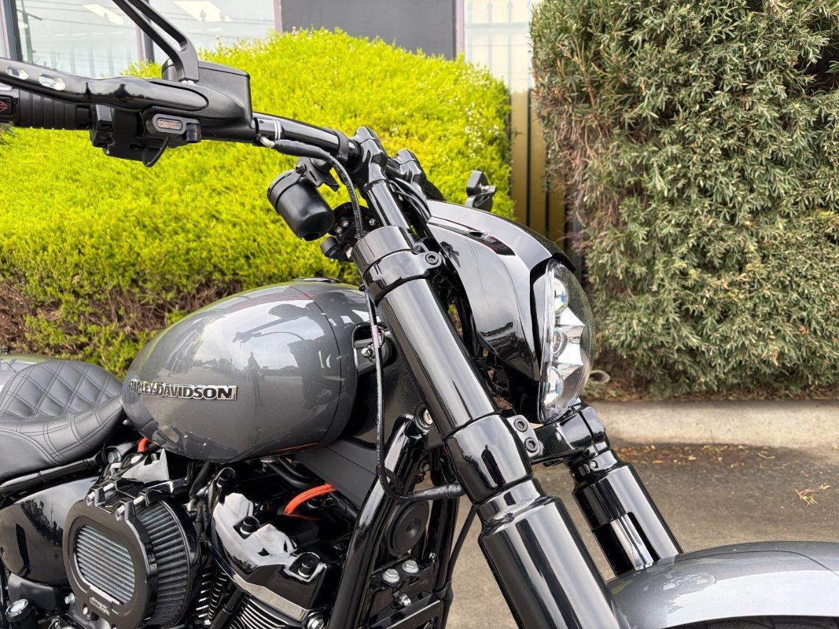 2022 HARLEY-DAVIDSON FXBRS BREAKOUT (114) CRUISER