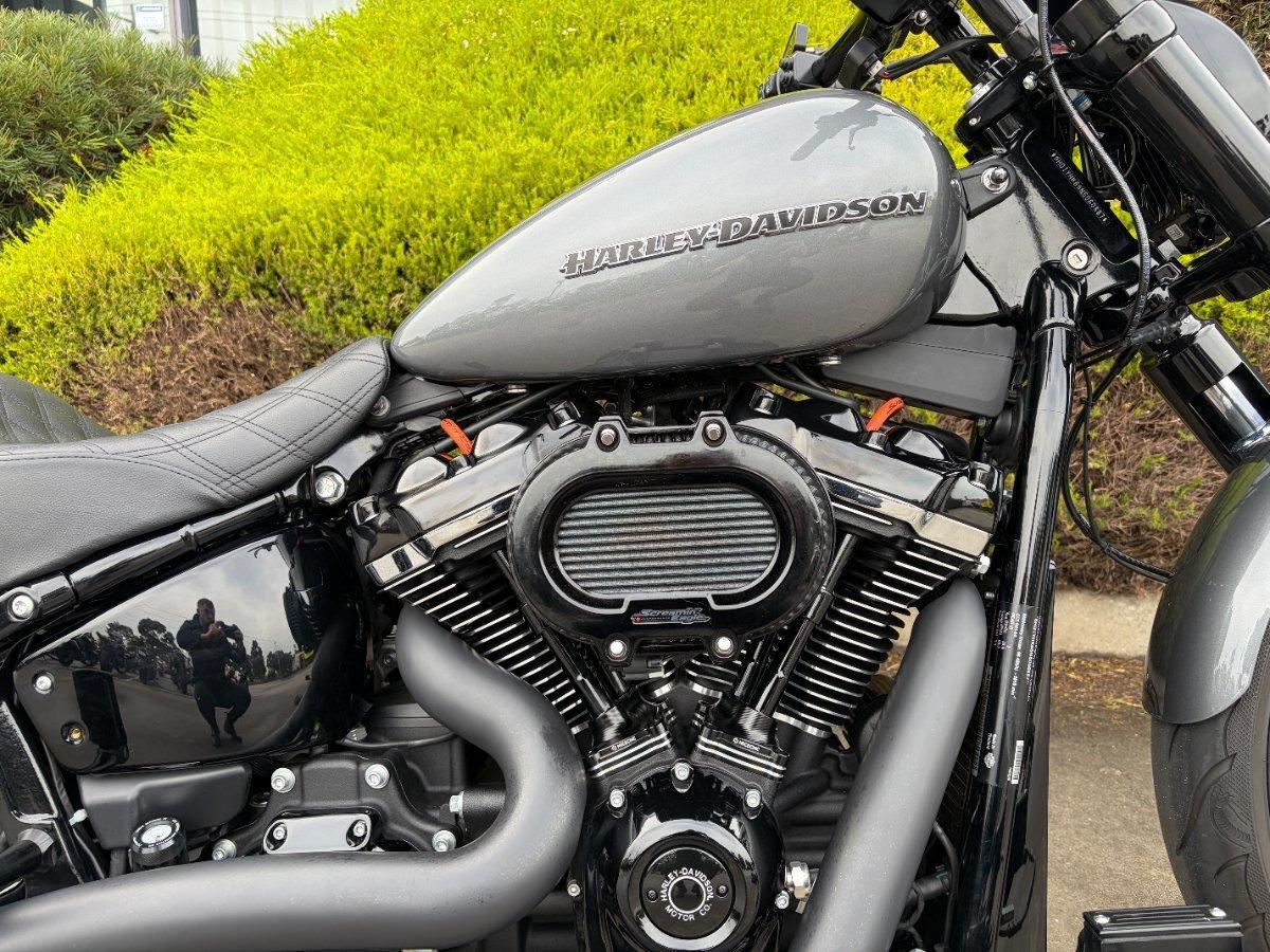 2022 HARLEY-DAVIDSON FXBRS BREAKOUT (114) CRUISER