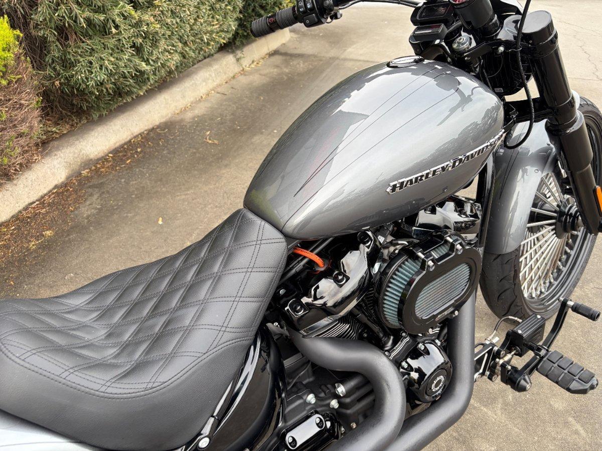 2022 HARLEY-DAVIDSON FXBRS BREAKOUT (114) CRUISER