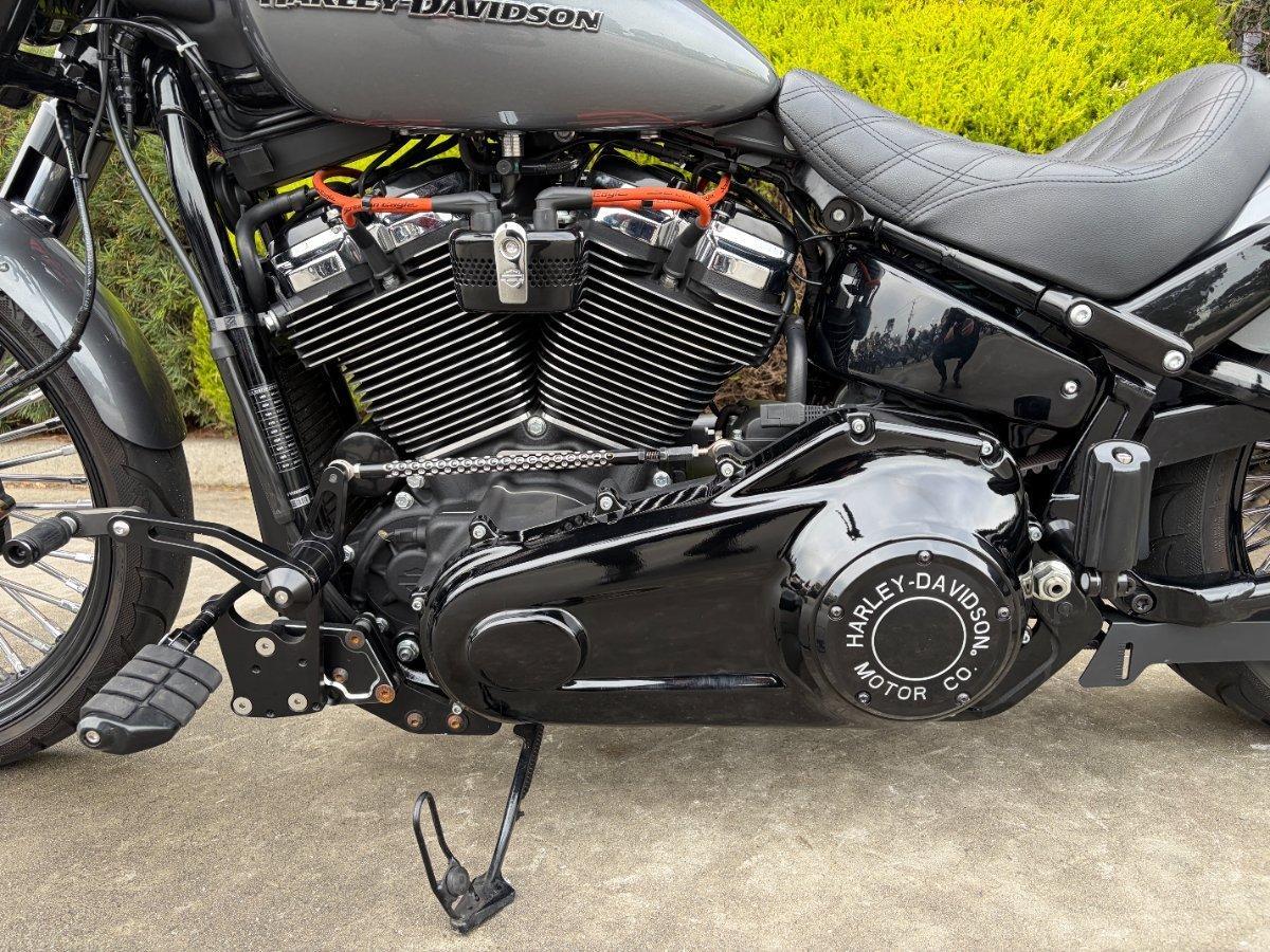 2022 HARLEY-DAVIDSON FXBRS BREAKOUT (114) CRUISER