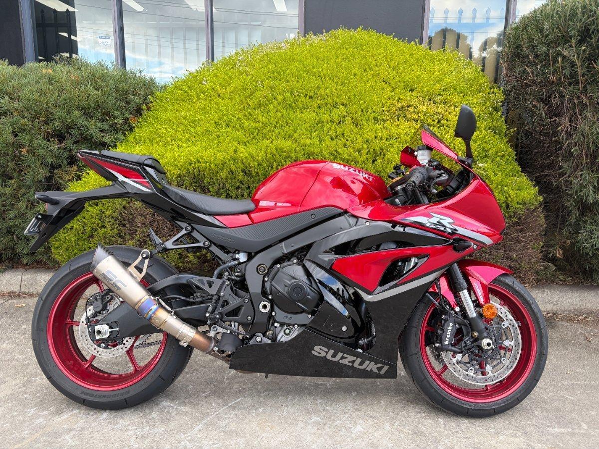 2025 SUZUKI GSX-R1000A SPORTS
