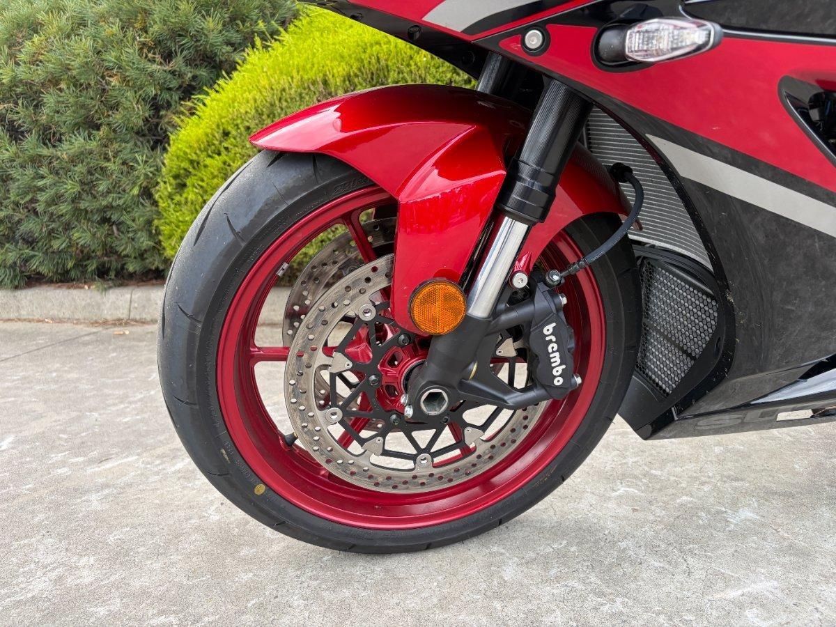 2025 SUZUKI GSX-R1000A SPORTS