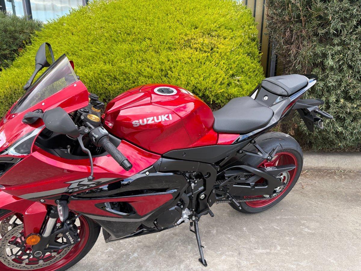 2025 SUZUKI GSX-R1000A SPORTS