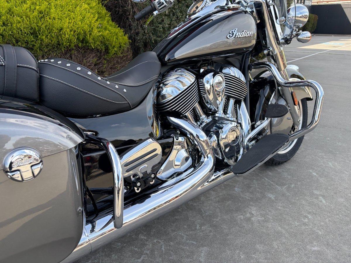 2025 INDIAN SPRINGFIELD CRUISER