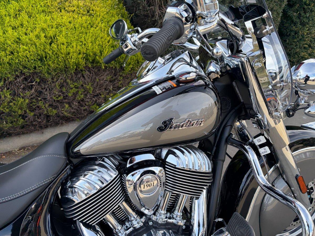 2025 INDIAN SPRINGFIELD CRUISER