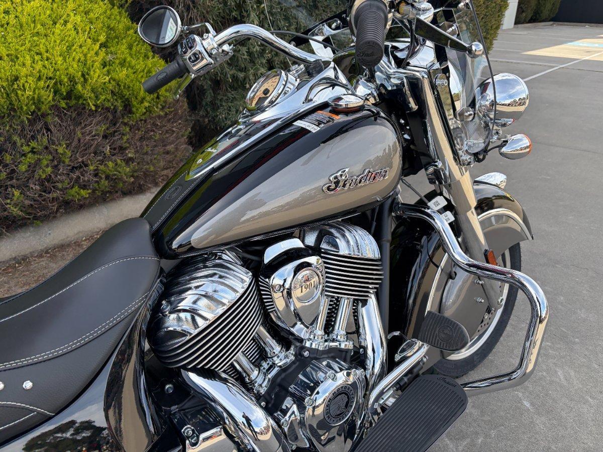 2025 INDIAN SPRINGFIELD CRUISER