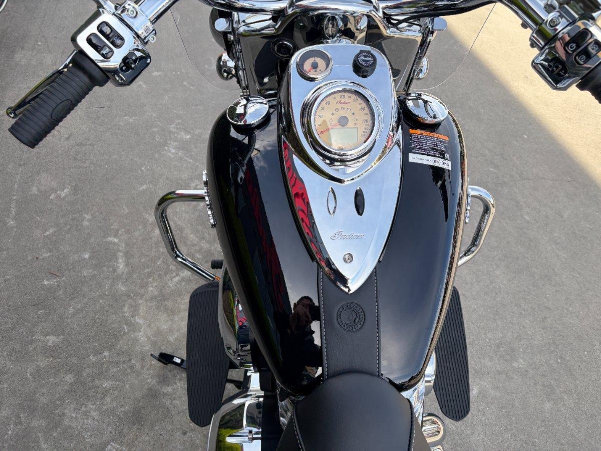 2025 INDIAN SPRINGFIELD CRUISER