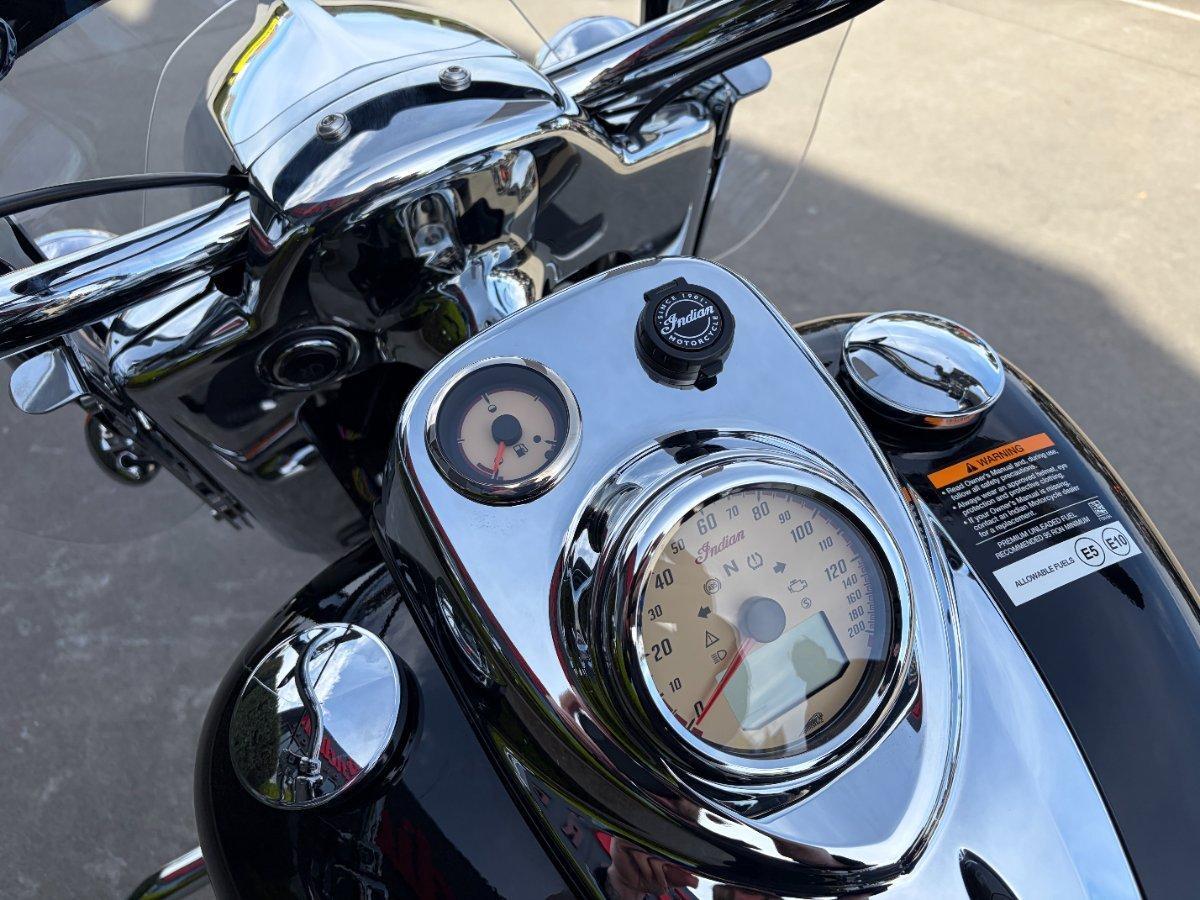 2025 INDIAN SPRINGFIELD CRUISER