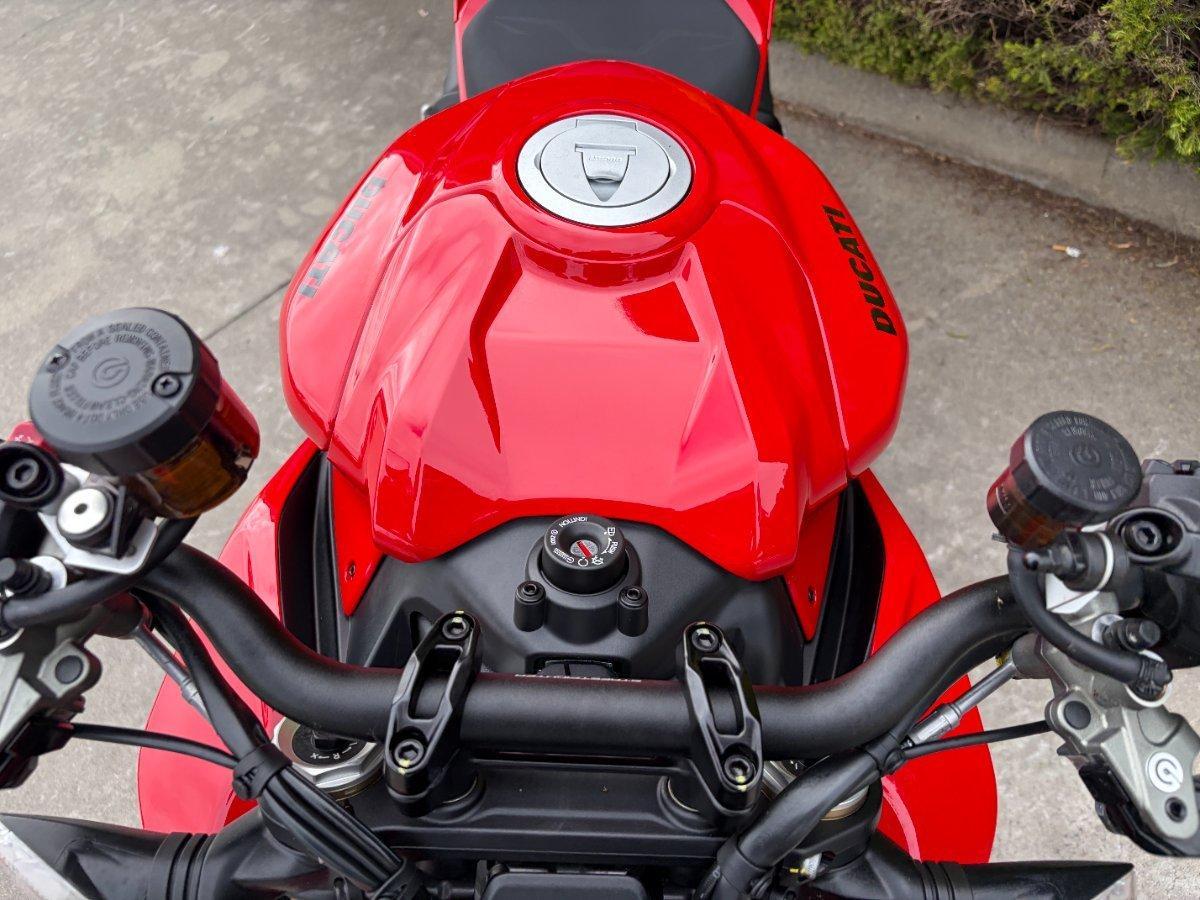 2025 DUCATI STREETFIGHTER V2 DUAL SPORTS
