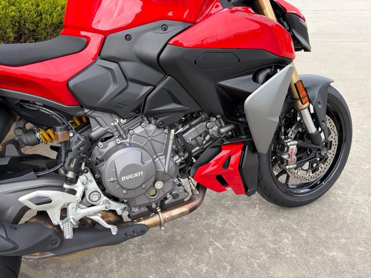 2025 DUCATI STREETFIGHTER V2 DUAL SPORTS